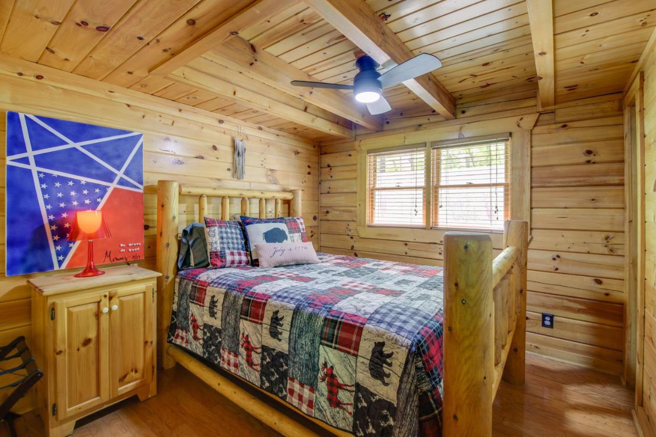 Gatlinburg Family Cabin With Private Hot Tub And Deck! Villa Екстериор снимка