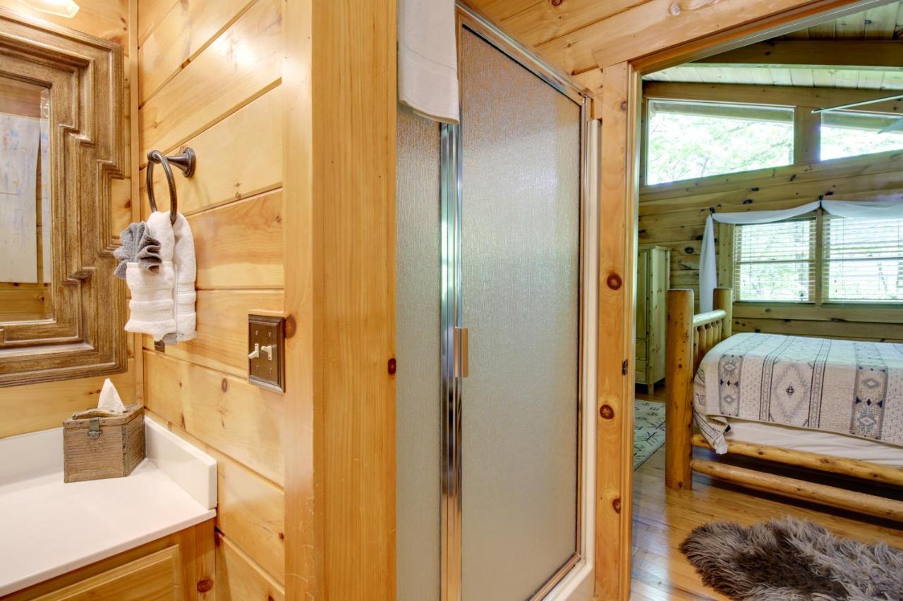 Gatlinburg Family Cabin With Private Hot Tub And Deck! Villa Екстериор снимка