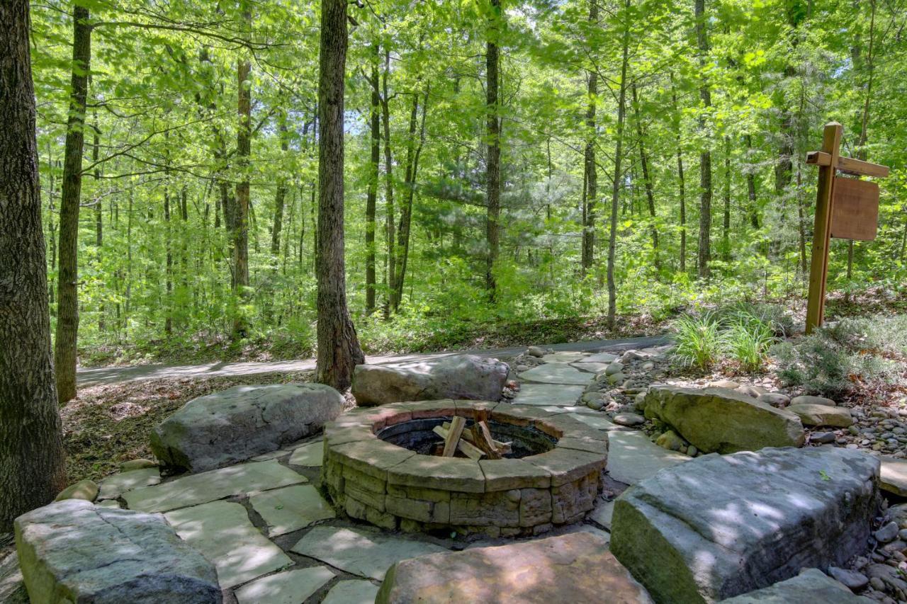Gatlinburg Family Cabin With Private Hot Tub And Deck! Villa Екстериор снимка